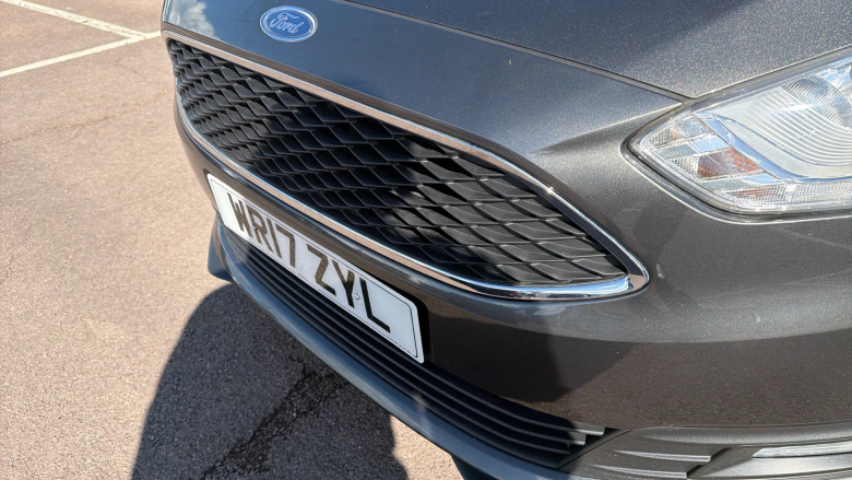 Ford C-MAX 1.5 TDCi Zetec 5dr Diesel Estate